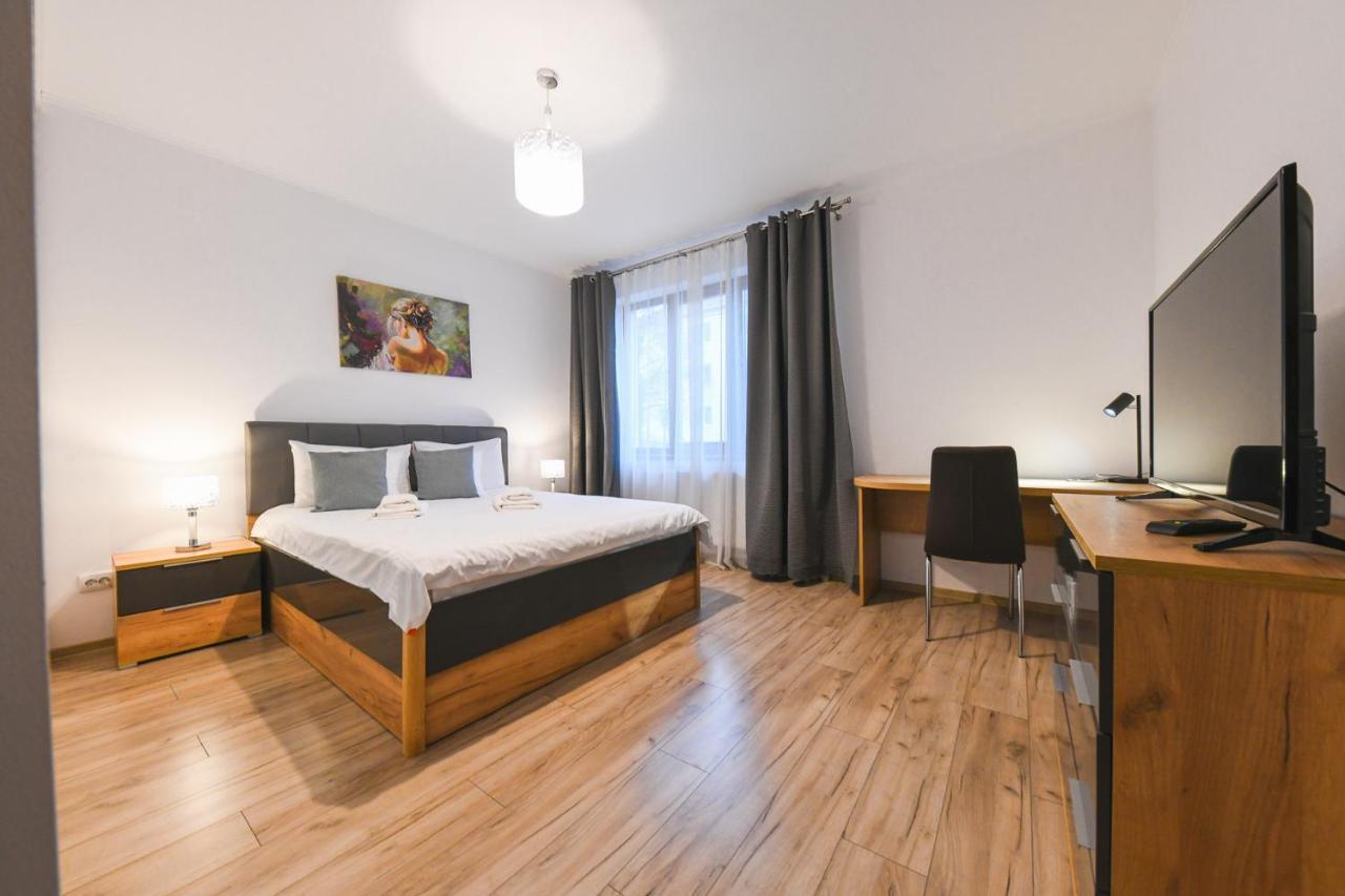 Spacious And Quiet 2 Bedroom Apartment Κλουζ-Ναπόκα Εξωτερικό φωτογραφία