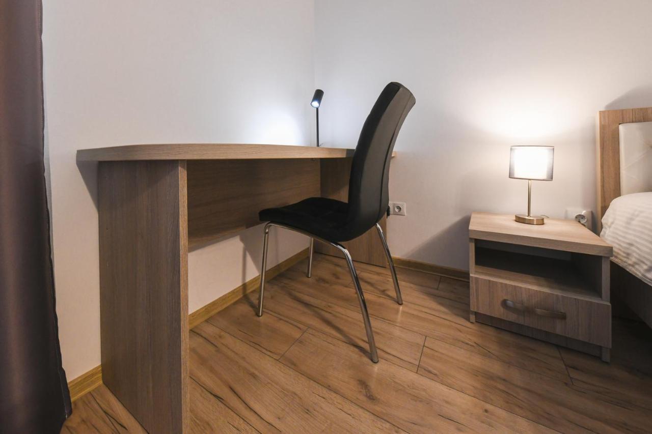 Spacious And Quiet 2 Bedroom Apartment Κλουζ-Ναπόκα Εξωτερικό φωτογραφία