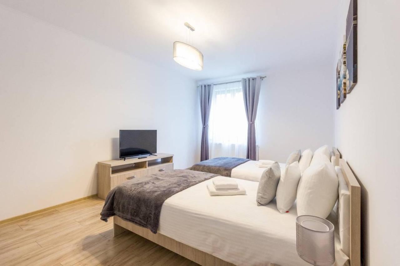 Spacious And Quiet 2 Bedroom Apartment Κλουζ-Ναπόκα Εξωτερικό φωτογραφία